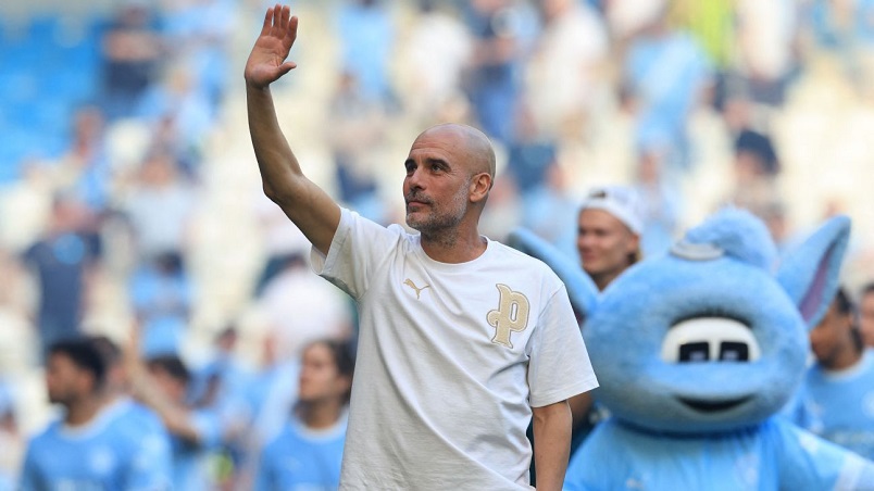 Kaksi valokuvaa yhdessä muodostaa Manchester Cityn aikakauden, joka tunnetaan nimellä Pep Guardiolan aikakausi